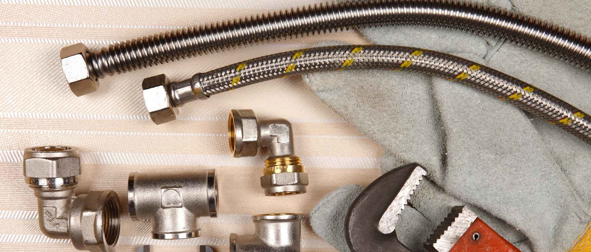 Emergency plumbers RM14